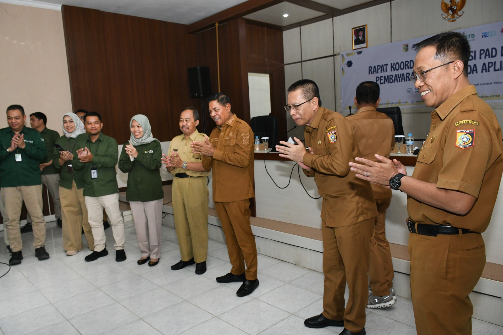 Dorong Transaksi Non Tunai