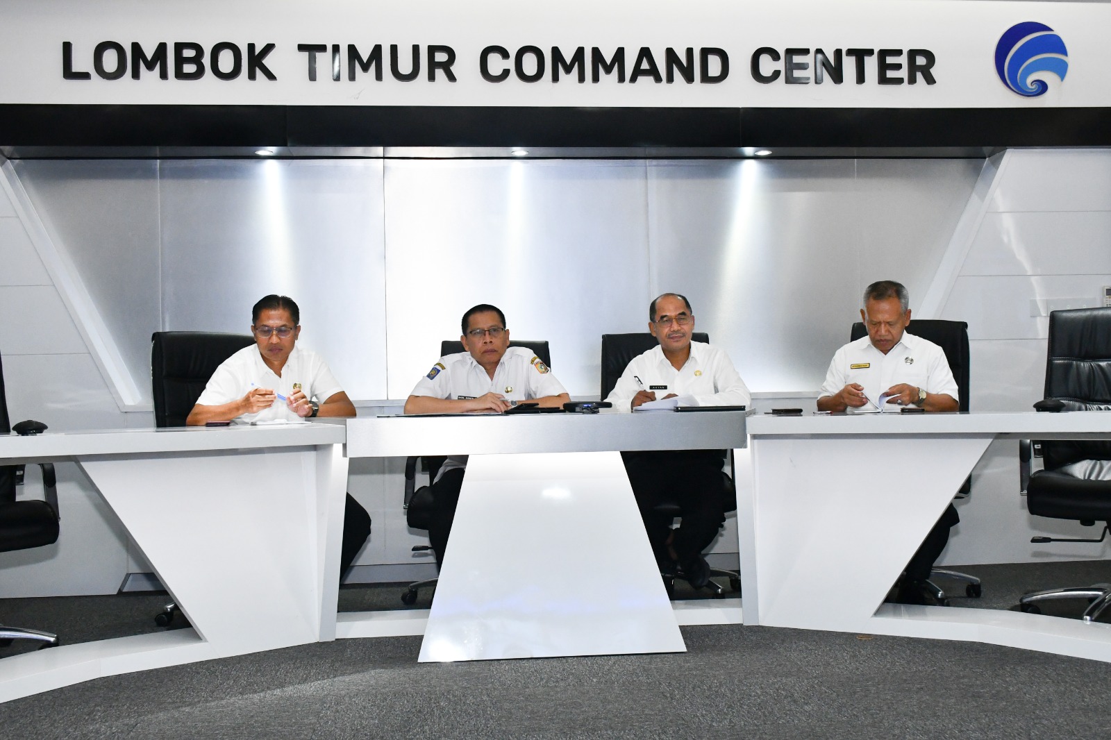  Kawal Arah Kebijakan Pusat dan Daerah